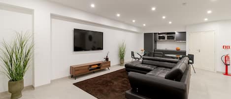 TV, offices