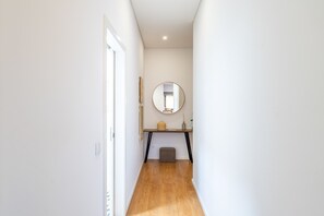 Interior - Colorful & Cozy Apartment by HostWise (Porto)