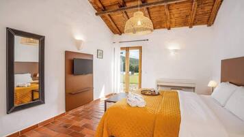 14 camere, ferro/asse da stiro, culla da viaggio, Wi-Fi