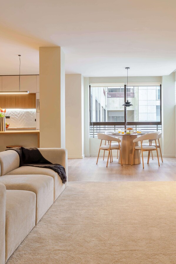 تلفزيون، مكتب