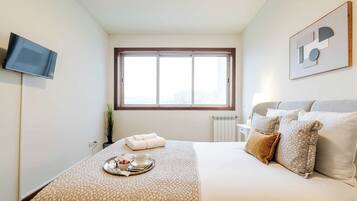 2 chambres, lit parapluie, Wi-Fi, draps fournis