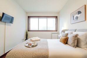 2 Schlafzimmer, Reisekinderbett, WLAN, Bettwäsche