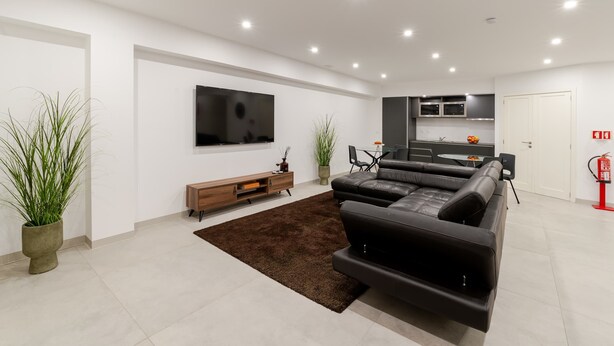 Unclassified image, 1 of 33, button - Bom Sucesso Executive Suite 8 by HostWise (Porto)