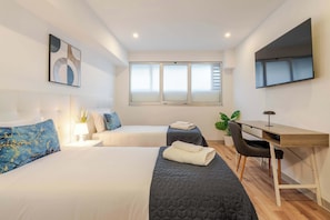 1 Schlafzimmer, Schreibtisch, Reisekinderbett, WLAN
