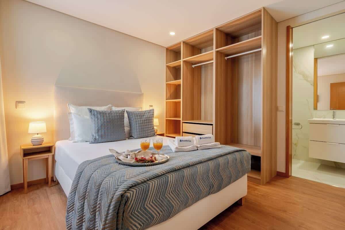 32 Schlafzimmer, Bügeleisen/Bügelbrett, WLAN, Bettwäsche