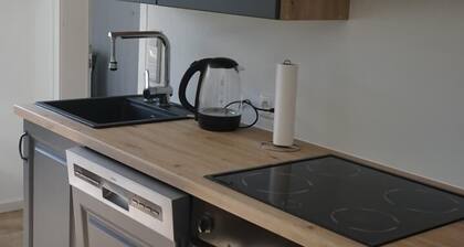 Ferienhaus Alex is a spacious, comfortable vacation home in Großefehn, ideal for families and groups of up to 6-8 people. <br>On approx. 95 m² you will find bright, friendly furnished rooms, a fully equipped kitchen and a spacious living room with...