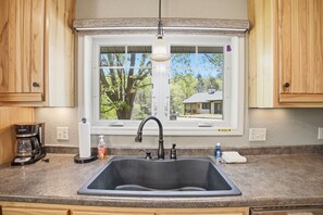 Interior - Coweeta Rapids: Your Elevated Creekside Escape (Otto)
