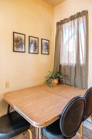 تناول الطعام