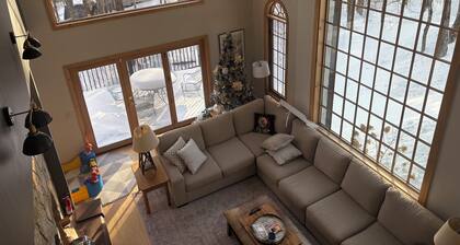 Delightful 7-bedroom house in Stratton perfect for group getaways