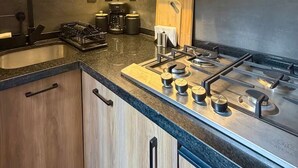 Microwave, stovetop
