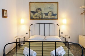 3 habitaciones, wifi gratis y ropa de cama 