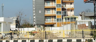 The Silver Oak Banquet and Motel