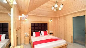 Laptop workspace, free WiFi