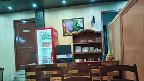 Restaurant - The Silver Oak Banquet and Motel  (Balachaur)