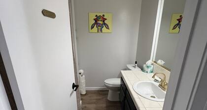 Lovely 2-bedroom condo in Redondo Beach near the beach