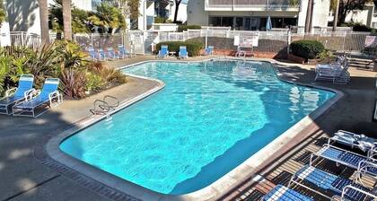Lovely 2-bedroom condo in Redondo Beach near the beach