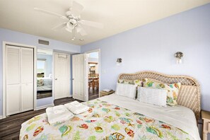 2 habitaciones, tabla de planchar con plancha, cuna de viaje y wifi 