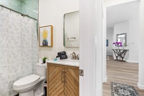 Hair dryer - Casa Blanca Retreat - Swimming Pool & Jacuzzi (Allen)