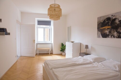 Friendly apartment with balcony in the city center