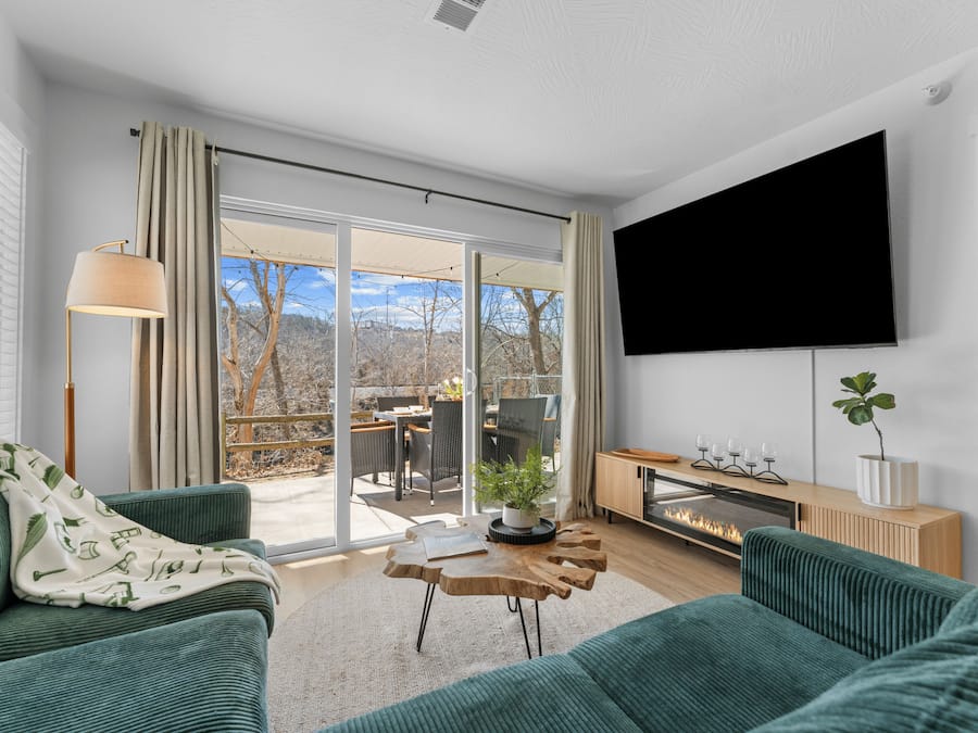 Superior Suite, Non Smoking, Pets Not Allowed | Living room | 65-inch Smart TV with digital channels, fireplace, Netflix