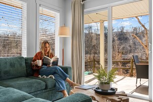 Superior Suite, Non Smoking, Pets Not Allowed | Living area | 65-inch Smart TV with digital channels, fireplace, Netflix