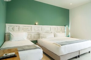 1 bedroom, iron/ironing board, WiFi, bed sheets - w* | Enchanting Loft w/ Balcony in Bocagrande (Cartagena de Indias)