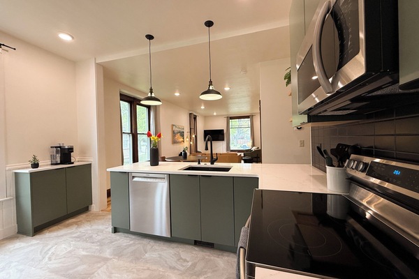 ميكروويف، فرن، موقد طهي مسطح، غسالة أطباق