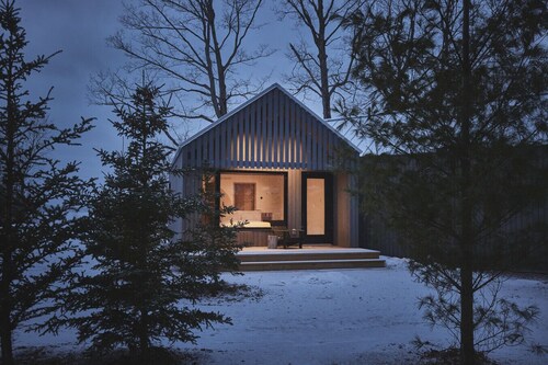 Enchanted Eight at Dimensions | Cabin Eight