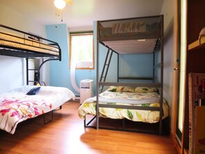 2 bedrooms, WiFi, bed sheets