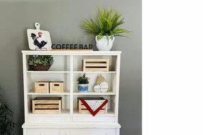 Interior - Family Getaway Near UT & Smoky Mountains. (Knoxville)