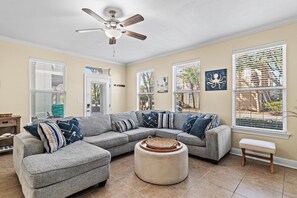 独立别墅, 多张床 (Just for Fun II) | 起居区