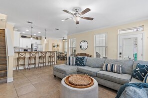 独立别墅, 多张床 (Just for Fun II) | 起居区