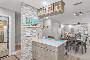 House, Multiple Beds (Misty Cove 206- Misty Cove Escape) | Dining - Misty Cove 206- Misty Cove Escape (Miramar Beach)