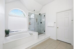 Casa, se aceptan mascotas | Baño