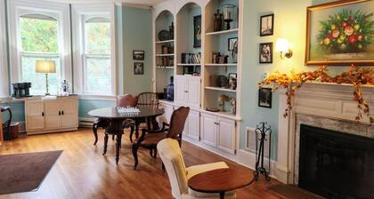 Wonderful 1-bedroom hotel in Fish Creek perfect for your getaway