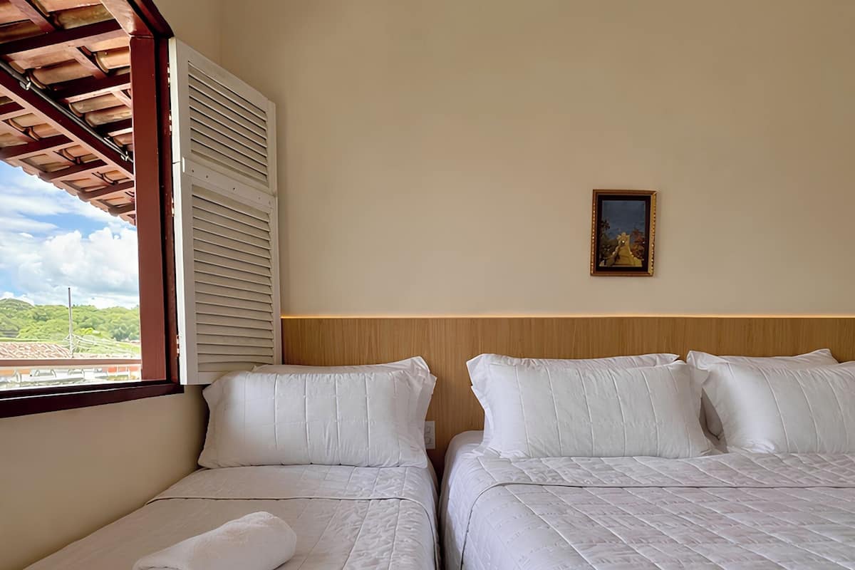 Værelse til 3 personer - udsigt til have | Gratis Wi-Fi