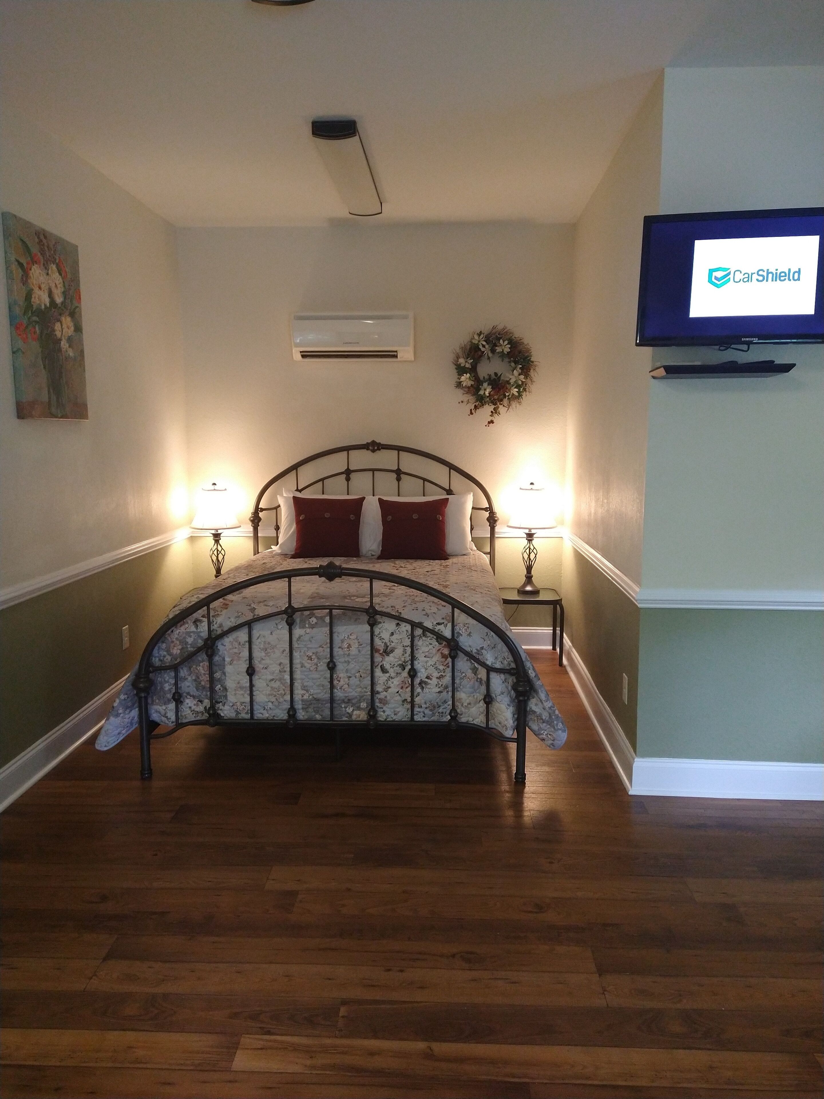 1 habitación, tabla de planchar con plancha, wifi y ropa de cama 