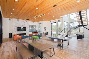 Interior - Private Luxury Resort w/Infinity Pool, Hot Tub, Near Frio River, & Great Views (Concan)