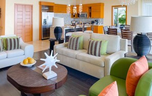 Living area - Luxury and quality located in the heart of Banderas Bay, Puerto Vallarta (Puerto Vallarta)