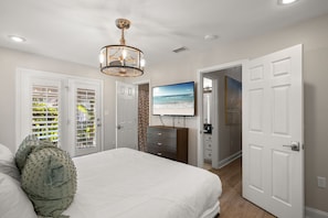 Iron/ironing board, WiFi, bed sheets - Family Beach Escape + 50 Steps to Sand + Pool Oasis + 3 King Suites (Miramar Beach)
