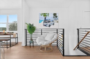 Smart TV, books - Pet-Friendly Beachside Escape with Mini Golf in St. Augustine (St. Augustine)