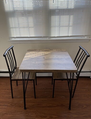 1-bedroom apartment, private entrance