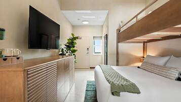 6 habitaciones, escritorio, tabla de planchar con plancha y wifi gratis