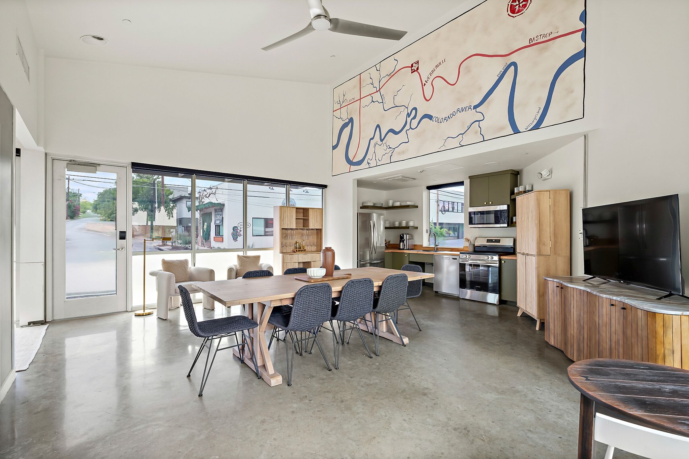 Refrigerador, microondas, horno y lavavajillas 