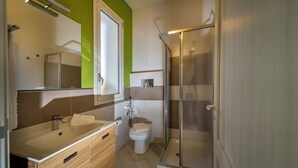 Apartment, 1 Bedroom, Smoking | Bathroom - APT Rino Sea View Basement in Villa Rosaria (Castellammare del Golfo)