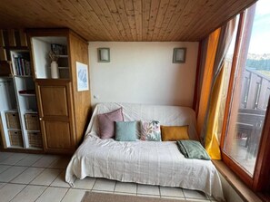 Room - 300m from ski slopes, 7th floor, balcony, tv, 33m², Les Arcs (Les Arcs)
