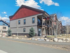 Exterior - McCall Summer Base | 3BR Townhome w/ Views & A/C (McCall)