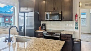 Coffee/tea maker, fridge, microwave, oven - McCall Summer Base | 3BR Townhome w/ Views & A/C (McCall)