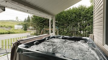 Bañera de hidromasaje exterior