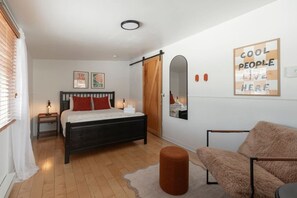 2 chambres, bureau, Wi-Fi, literie fournie